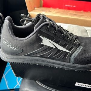 Altra M Solstice XT 12.5 Mens Never Worn
